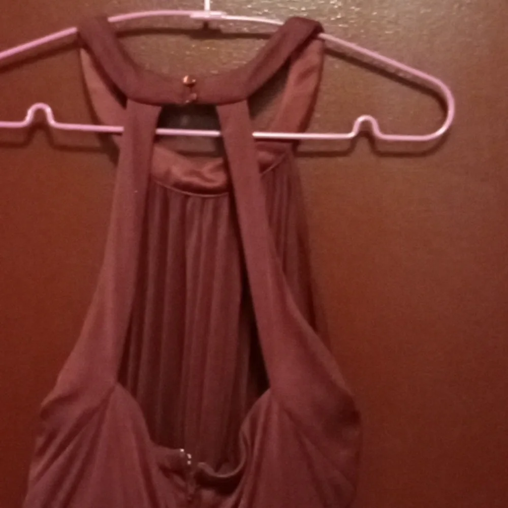 Women's dress - Picture 3 of 3